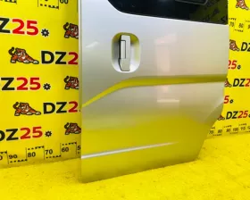 Дверь боковая Nissan