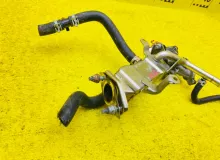 Клапан egr TOYOTA NOAH 2014/Цвет 202 2562037120 ZWR80G 2ZRFXE, передний