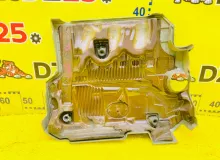 Пластиковая крышка на двс TOYOTA HARRIER 2006/Цвет 202 1120931140 GSU31W 2GRFE, передняя