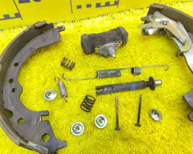 Механизм стояночного тормоза TOYOTA