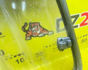 Стекло собачника TOYOTA