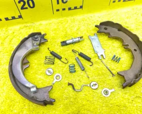Механизм стояночного тормоза TOYOTA