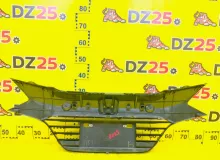 Решетка радиатора HONDA VEZEL 2014/Цвет NH821M 71121T7B00 RU3 LEB, передняя