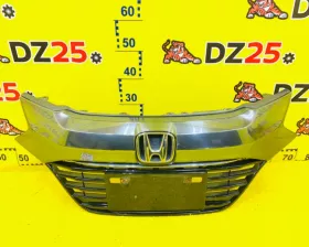 Решетка радиатора HONDA