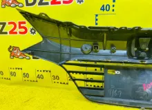 Решетка радиатора HONDA VEZEL 2014/Цвет NH821M 71121T7B00 RU3 LEB, передняя