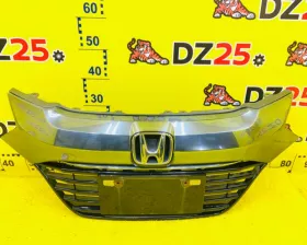 Решетка радиатора HONDA