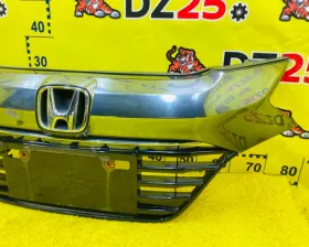 Решетка радиатора HONDA