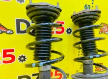 СТОЙКА ПАРА ЛЕВАЯ И ПРАВАЯ TOYOTA VOXY 2014/Цвет 1F7 4851080657 ZWR80G 2ZRFXE, передняя