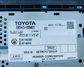Магнитофон TOYOTA