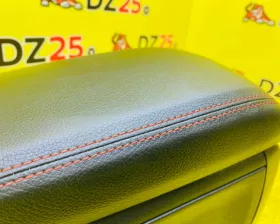 Бардачок между сиденьями Mercedes-Benz