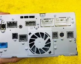 Магнитофон MITSUBISHI