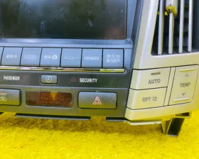 Магнитофон TOYOTA