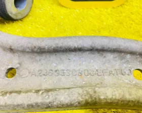 Рычаг Mercedes-Benz