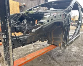 Лонжерон Mercedes-Benz