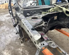 Лонжерон Mercedes-Benz