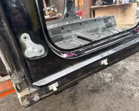 Порог кузова Mercedes-Benz