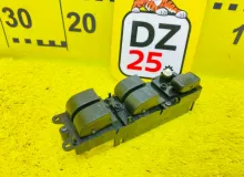 Блок управления стеклоподъемниками TOYOTA LAND CRUISER 1992/Цвет 6M1 8482022310 FZJ80G 1FZFE, передний правый