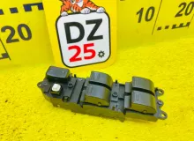 Блок управления стеклоподъемниками TOYOTA LAND CRUISER 1992/Цвет 6M1 8482022310 FZJ80G 1FZFE, передний правый