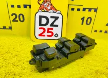 Блок управления стеклоподъемниками TOYOTA LAND CRUISER 1993/Цвет 6M1 8482022310 FZJ80G 1FZFE, передний правый