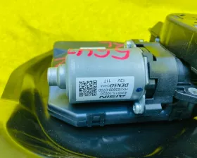 Доводчик двери NISSAN
