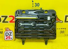 Инструментальный ящик TOYOTA LAND CRUISER PRADO 2003/Цвет 070 0912060200 VZJ121W 5VZFE, задний
