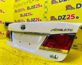 Крышка багажника Toyota
