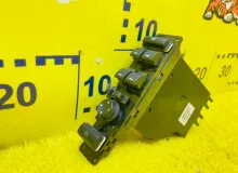 Блок управления стеклоподъемниками Land Rover RANGE ROVER 2006/Цвет 697 YUD000303PVA L322 448PN, передний правый