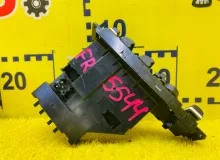 Блок управления стеклоподъемниками Land Rover RANGE ROVER 2006/Цвет 697 YUD000303PVA L322 448PN, передний правый