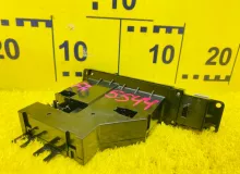 Блок управления стеклоподъемниками Land Rover RANGE ROVER 2006/Цвет 697 YUD000303PVA L322 448PN, передний правый