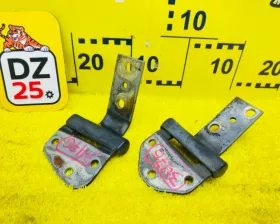 Петли двери багажника TOYOTA