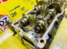 Головка блока цилиндров TOYOTA LAND CRUISER PRADO 2005/Цвет 070 1110169136 VZJ120G 5VZFE, передняя левая