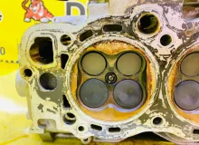 Головка блока цилиндров TOYOTA LAND CRUISER PRADO 2002/Цвет 070 1110169136 VZJ120W 5VZFE, передняя правая
