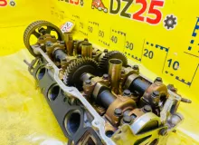 Головка блока цилиндров TOYOTA LAND CRUISER PRADO 2002/Цвет 070 1110169136 VZJ120W 5VZFE, передняя правая