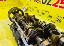 Головка блока цилиндров TOYOTA LAND CRUISER PRADO 2002/Цвет 070 1110169136 VZJ120W 5VZFE, передняя правая