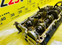 Головка блока цилиндров TOYOTA LAND CRUISER PRADO 2002/Цвет 070 1110169136 VZJ120W 5VZFE, передняя левая