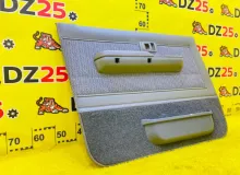 Обшивка дверей TOYOTA LAND CRUISER 1992/Цвет 26P 6762060690 HZJ77HV 1HZ, передняя левая