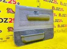 Обшивка дверей TOYOTA LAND CRUISER 1992/Цвет 26P 6761060680 HZJ77HV 1HZ, передняя правая
