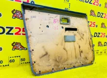 Обшивка дверей TOYOTA LAND CRUISER 1992/Цвет 26P 6761060680 HZJ77HV 1HZ, передняя правая