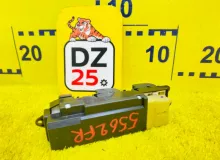 Блок управления стеклоподъемниками TOYOTA LAND CRUISER 1996/Цвет 6M1 8482016030 FZJ80G 1FZFE, передний правый