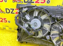 Радиатор основной LEXUS CT200H 2010/Цвет 4V3 1640037240 ZWA10 2ZRFXE, передний