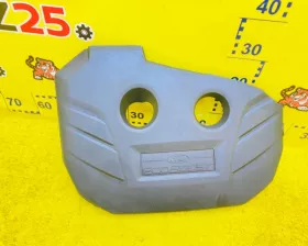 Пластиковая крышка на двс Ford