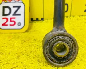 СТОЙКА ПАРА ЛЕВАЯ И ПРАВАЯ TOYOTA
