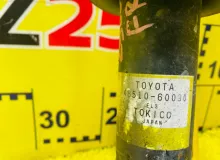 СТОЙКА ПАРА ЛЕВАЯ И ПРАВАЯ TOYOTA LAND CRUISER PRADO 2002/Цвет 070 4851069165 VZJ120W 5VZFE, передняя