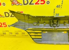 Решетка радиатора HONDA VEZEL 2014/Цвет NH788P 71121T7B00 RU4 LEB, передняя