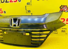 Решетка радиатора HONDA VEZEL 2014/Цвет NH788P 71121T7B00 RU4 LEB, передняя