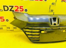 Решетка радиатора HONDA VEZEL 2014/Цвет NH788P 71121T7B00 RU4 LEB, передняя