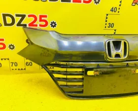 Решетка радиатора HONDA