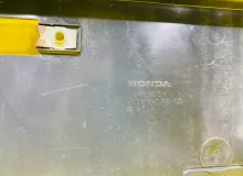 Решетка радиатора HONDA VEZEL 2014/Цвет NH731P 71121T7B00 RU3 LEB, передняя