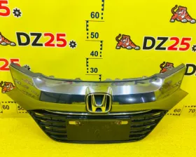 Решетка радиатора HONDA