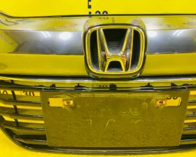 Решетка радиатора HONDA